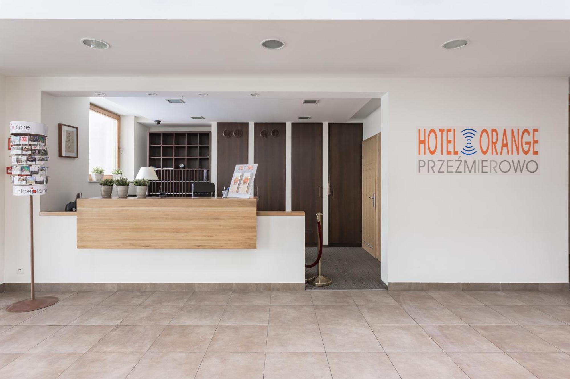 Hotel Orange Przeźmierowo Dış mekan fotoğraf