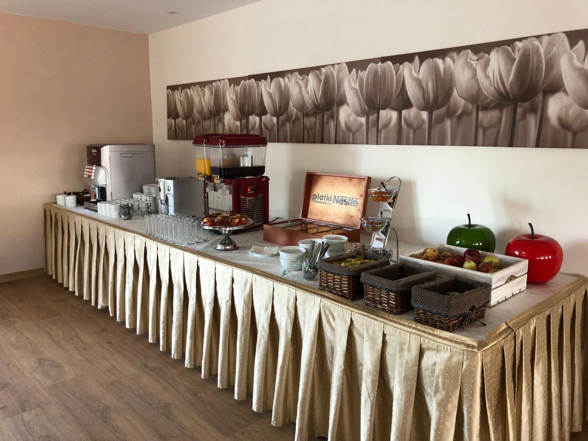 Hotel Orange Przeźmierowo Dış mekan fotoğraf