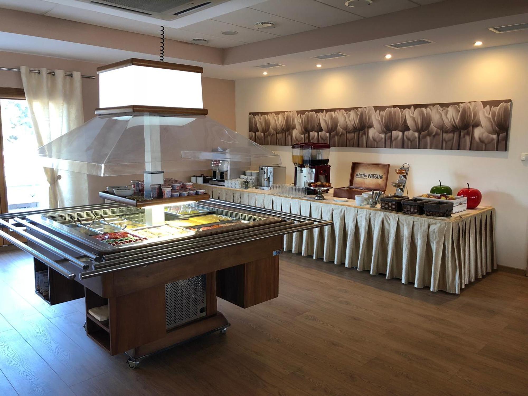 Hotel Orange Przeźmierowo Dış mekan fotoğraf